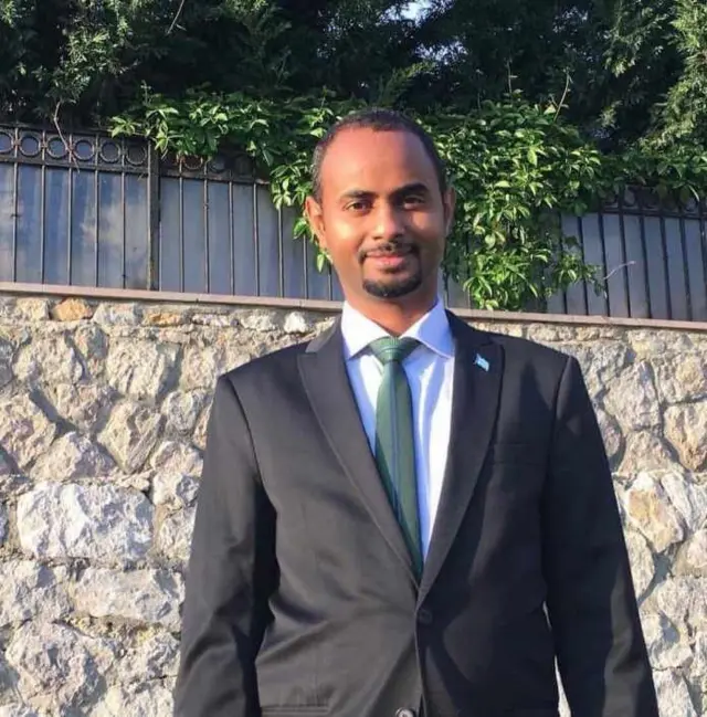 Jaamac wuxuu iminka la taliye u yahay guddoomiyaha Baarlamaanka