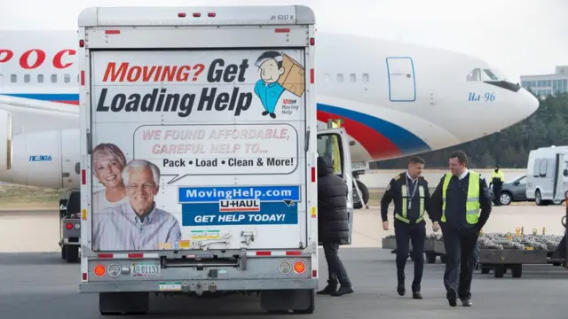 Самолет, прилетевший в США за российскими дипломатами