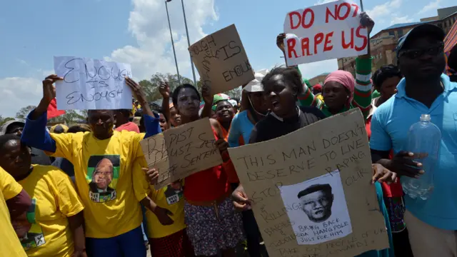 Protestas contra la violación.