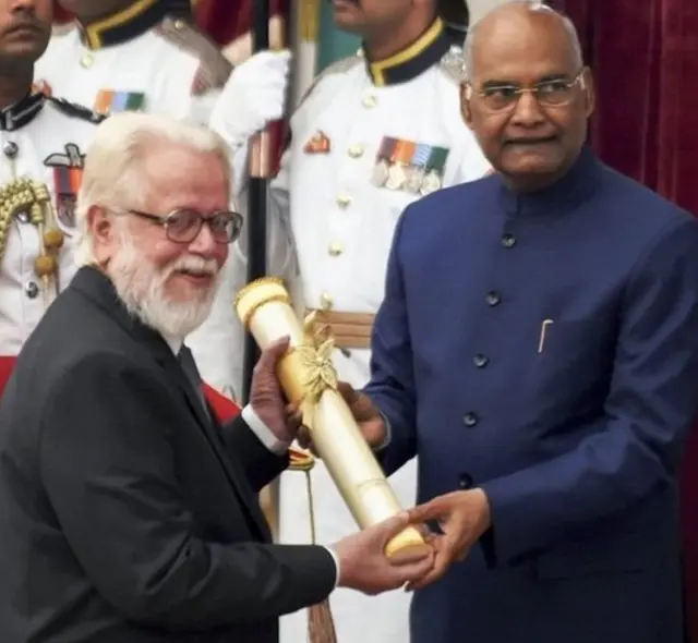 નાંબી નારાયણનનું ભારત સરકારના પ્રતિષ્ઠિત પદ્મભૂષણ પુરસ્કાર વડે 2019માં સન્માન કરવામાં આવ્યું હતું.