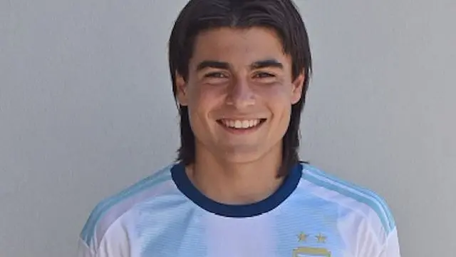 Luka Romero juega en las categorías junior de la selección Arentina de fútbol.