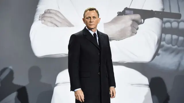 Daniel Craig