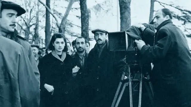 Отар Иоселиани на съемках "Листопада", 1965 г.