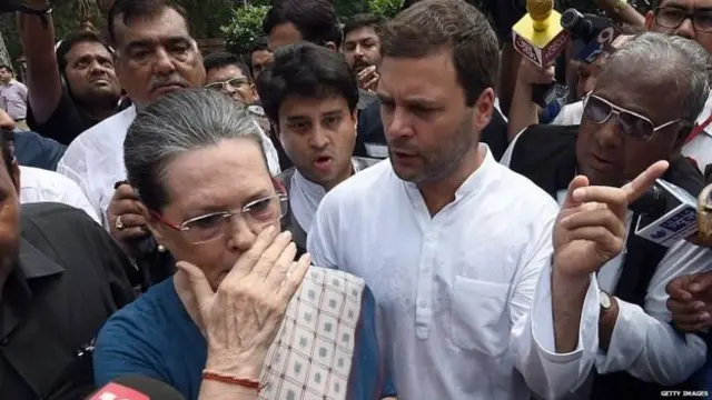 राहुल, सोनिया