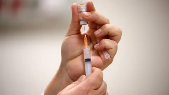 Vaksin, vaksinasiya, peyvənd, peyvəndlənmə, Azərbaycan, koronavirus, Covid-19, koronavac