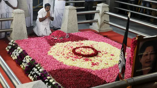 அ.தி.மு.க