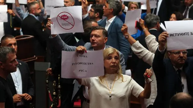 predstavnici opozicije z Skupštini