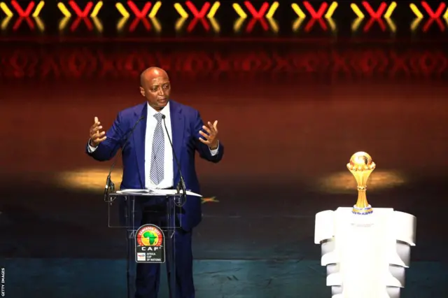 Patrice Motsepe, président de la Caf, lors de la cérémonie de tirage au sort de l'Afcon 2022