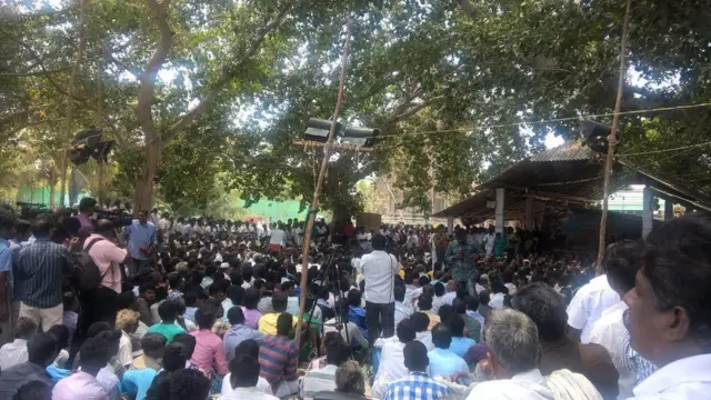 நெடுவாசலில் தொடரும் போராட்டம்: குறையாத கூட்டம்