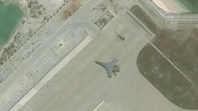 報道說,中國在南沙群島擴建的島礁中有三個已經有軍事級的飛機跑道