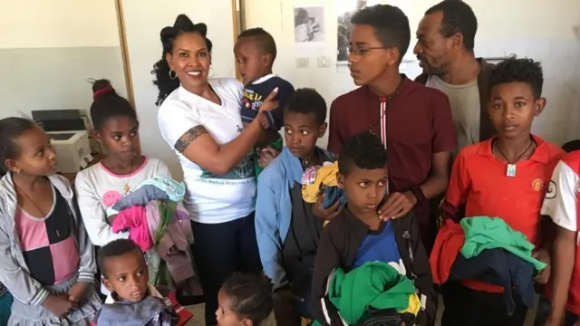 ሄለን ናብ ኢትዮጵያ ኣብ ዝመጽአትሉ እዋን፡ ስራሕቲ ሰናይ ፍቓድ ብምስራሕ እያ ኣሕሊፋቶ