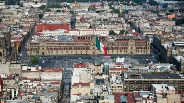 मैक्सिको सिटी के इलाके भी धंस रहे हैं