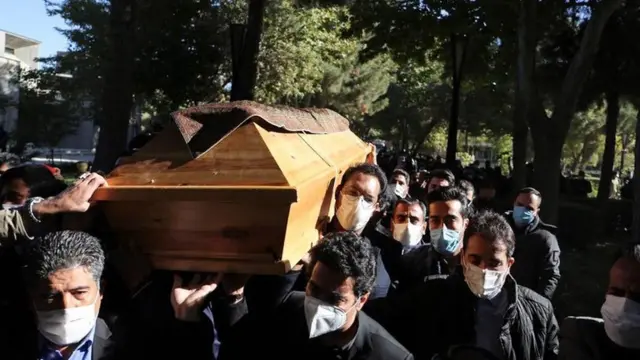 مراسم خاکسپاری محمدرضا شجریان