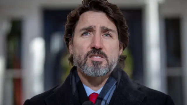 O primeiro-ministro canadense, Justin Trudeau, fala durante um boletim sobre a pandemiablaze jogo do diamanteOttawa