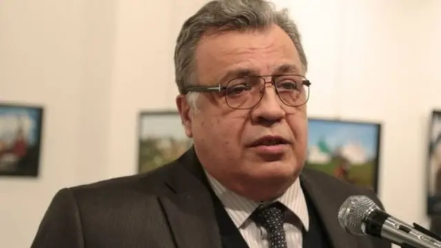 Balozi wa Urusi aliyepigwa risasi nchini Uturuki alipokuwa akihutubia