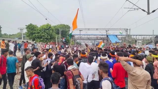 बिहार में अग्निपथ के ख़िलाफ़ प्रदर्शन