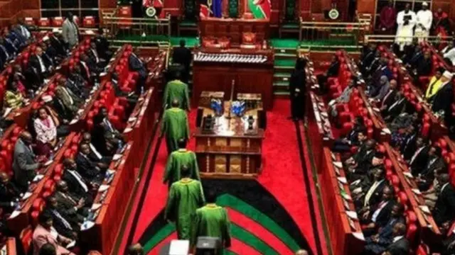 Wabunge wakiwa katika vikao bungeni