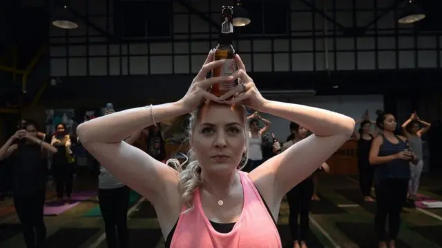 啤酒瑜伽