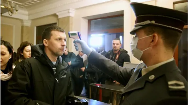 В Офісі президента проводять температурний скрінінг працівників та відвідувачів