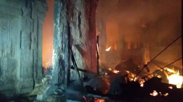 மதுரை மீனாட்சி அம்மன் கோயில்