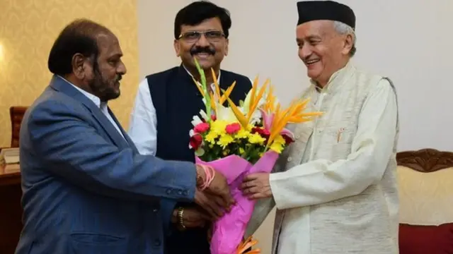 महाराष्ट्र के राज्यपाल कोश्यारी से मुलाकात करते संजय राउत और रामदास कदम