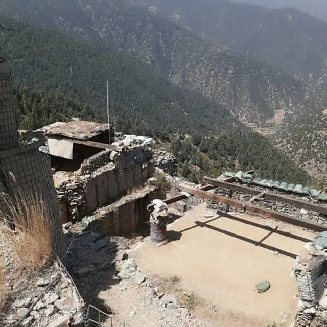 तालिबान ने पाक-अफ़ग़ान सीमा के पास कुनार प्रांत के सीमावर्ती इलाक़ों में प्रवेश करने के वीडियो जारी किए हैं