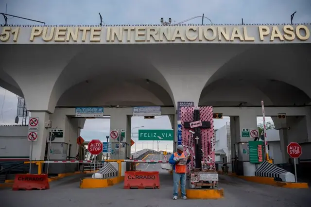 Passagempixbet cassino como jogarfronteira entre El Paso, Texas, e Ciudad Juárez, Chihuahua.