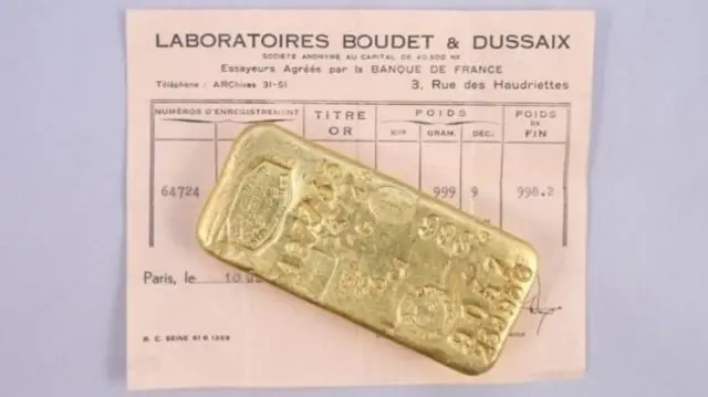 Золотые слитки выставлены на продажу на сайте аукционного дома Rouillac Auctioneers