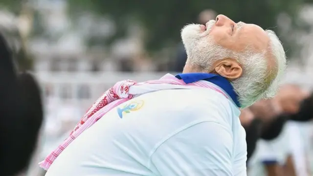 योगदिवस पर मोदी