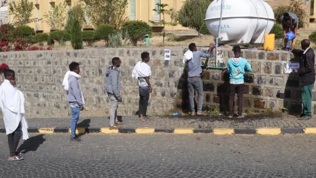 Dargaggoota harka dhiqachuuf dabaree eeggatan