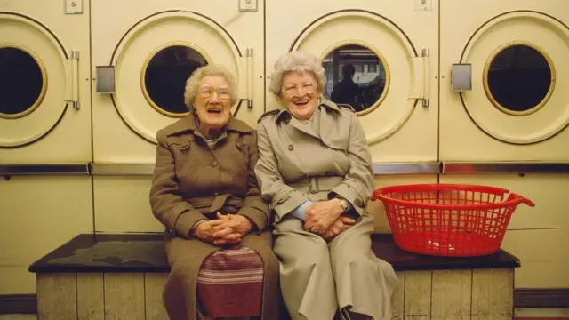 ثبت أن الصداقة القوية تعزز الصحة والشعور بالسعادة