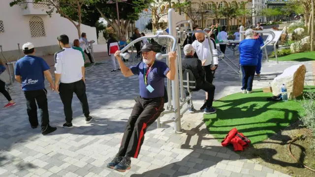 taman bermain bagi manula