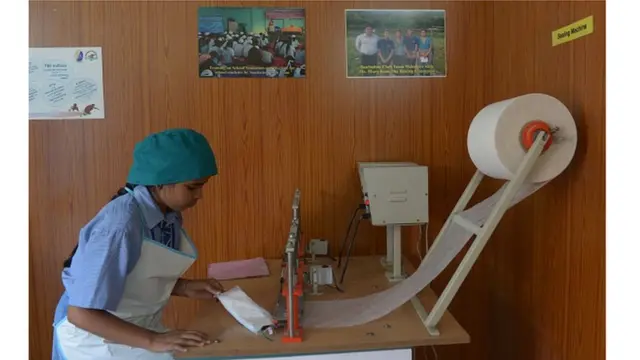 நாப்கின் தயாரிப்பு