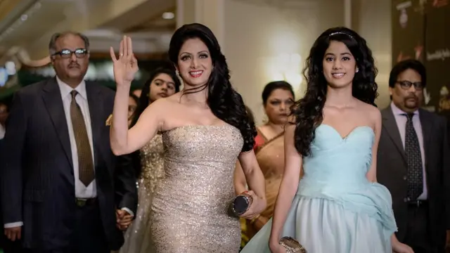 બોની કપૂર, જ્હાન્વી કપૂર અને શ્રીદેવી