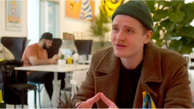 ইয়েভগেনি বলছেন, একজন রুশ হিসেবে ইউক্রেনকে সাহায্য করা তার দায়িত্ব।