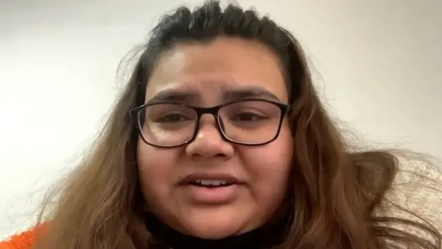 श्रृष्टि मोजेज़