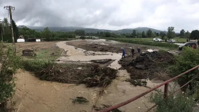 Изливање реке у општини Кнић