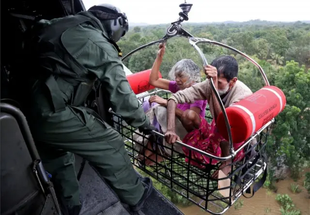 వరద సహాయ చర్యలు