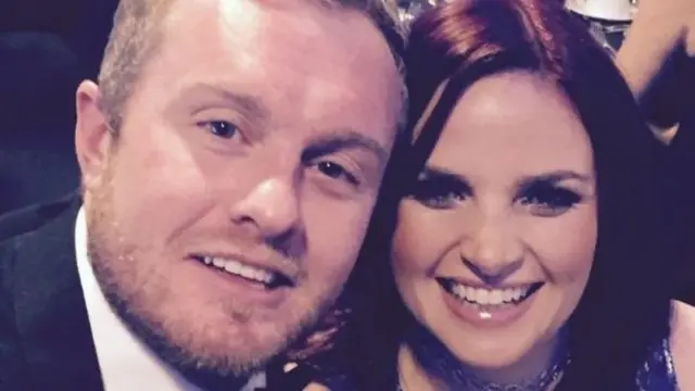 ஜென் பிக்கெலும் அவருடைய கணவர் ஆன்ட்ருவும்