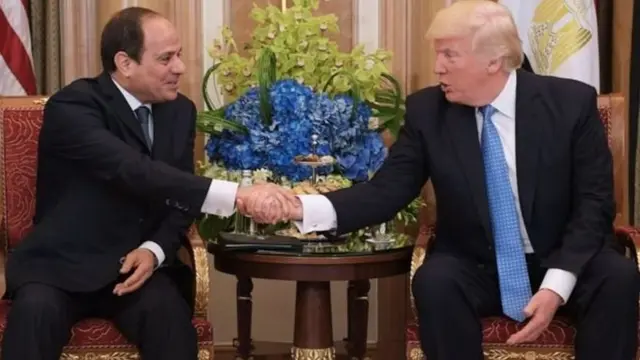 अब्दुल फ़तह अल-सिसी और अमरीकी राष्ट्रपति डोनल्ड ट्रंप