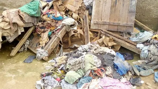 Ahavumbuwe imirambo habonetse imyenda bikekwa ko ari iy'abishwe