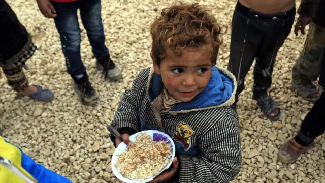 சிரியா: முதல் நாளே சீர்குலைந்து போன தற்காலிக போர் நிறுத்தம்