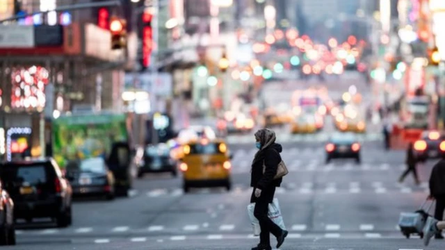 มลพิษทางอากาศเป็นปัญหาที่แก้ไม่ตกของเมืองใหญ่ทั่วโลก เช่นในมหานครนิวยอร์กของสหรัฐฯ