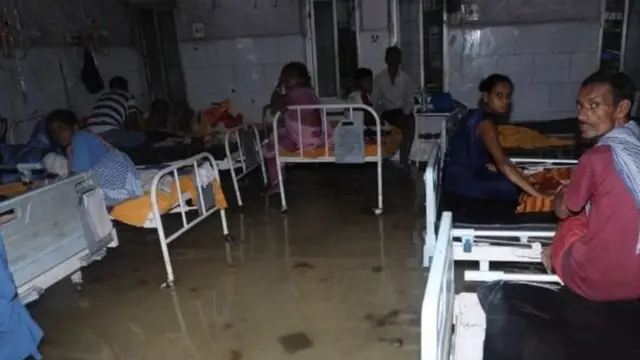 உத்தரப்பிரதசம், பிகார் கடும்மழை வெள்ளம்