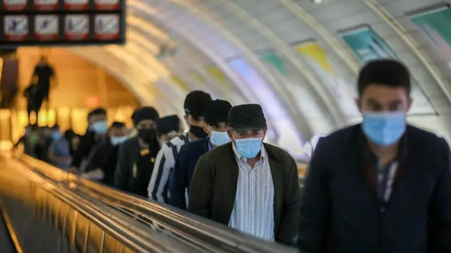 Azərbaycanda koronavirusa yoluxanların sayı niyə artır?