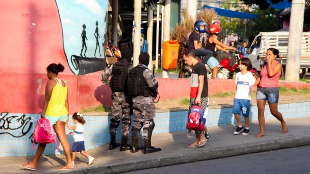 Operação policial pertogolden state x utah palpiteescola