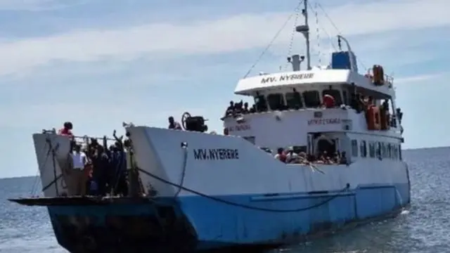MV Nyerere wakati ilipokuwa ikifanya kazi