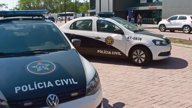 Polícia Civil patrulha a frente do Hospital Samaritano do Rio, onde o cartola irlandês está internado sob vigilância policial