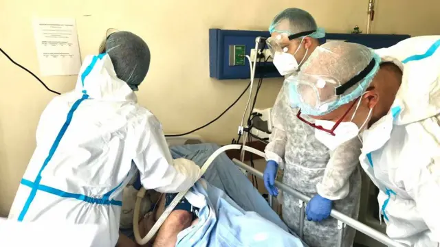 France doctors in Armenia