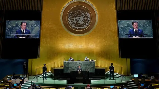 문 대통령은 지난해 9월 유엔총회 기조연설에서 전 세계 지도자들에게 종전선언 재추진 의지를 피력한 바 있다